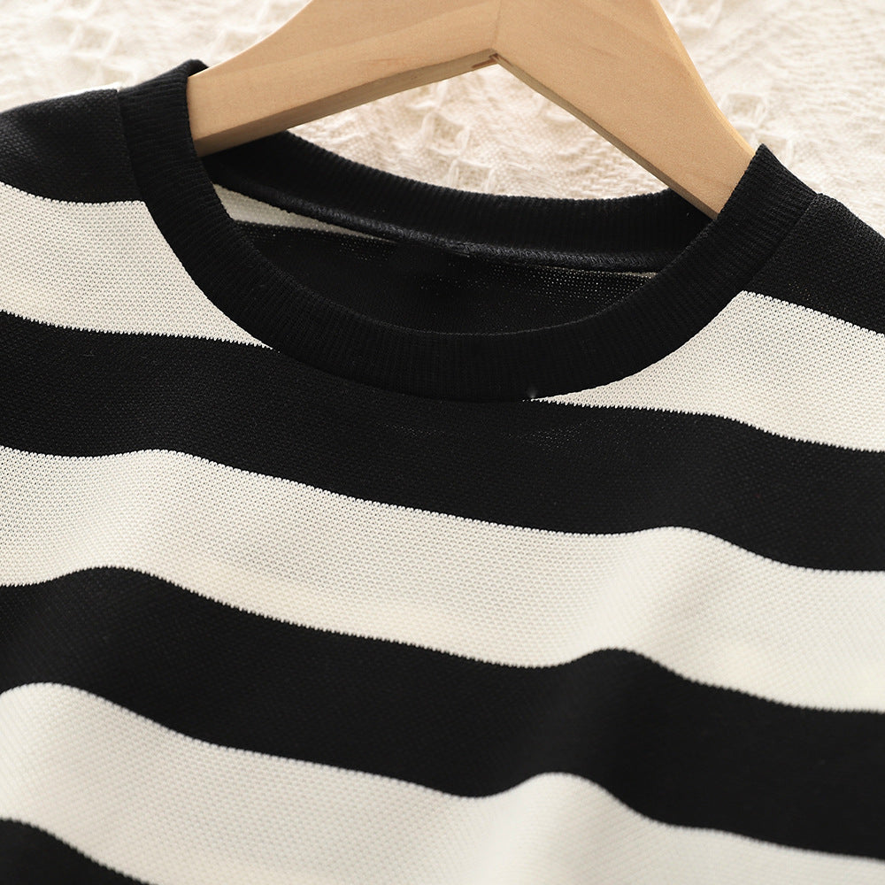 Black and white wide-striped T-shirt and pants set